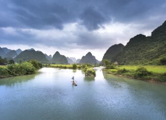 Czy rodzina właściciela może sprzedawać w niedziele?