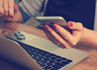 Ile zarabia księgowy w USA?