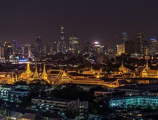 Ile trwa lot z Warszawa do Bangkok Dreamliner?